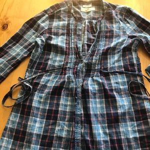 Hollister women’s plaid shirt